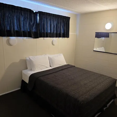 Fernleaf Motel-2