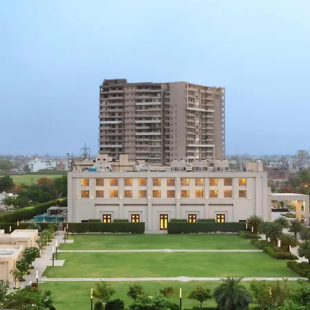Doubletree By Hilton Agra-2