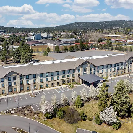 Hampton Inn & Suites Bend-3