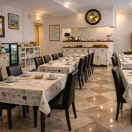 Hotel Du Palais-2