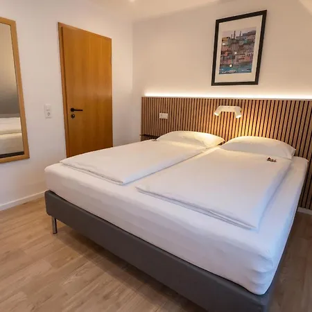Hotel zur Loreley - Garni-3