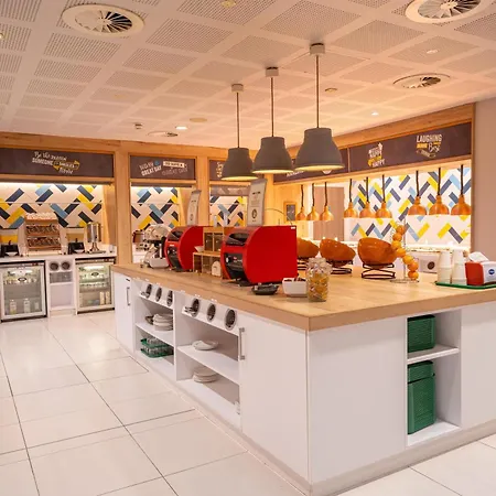 Hampton By Hilton Bristol Airport-2