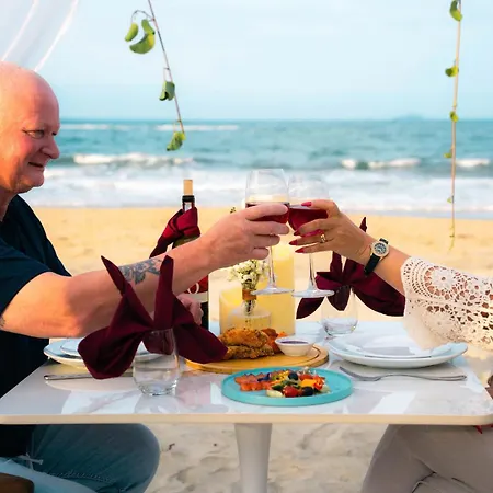 Ally Beach Boutique Hotel Hoian-3
