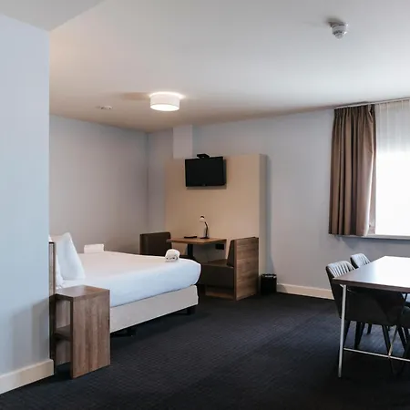 Rotterdam Teleport Hotel-3