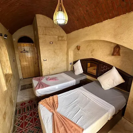 Queen House-2