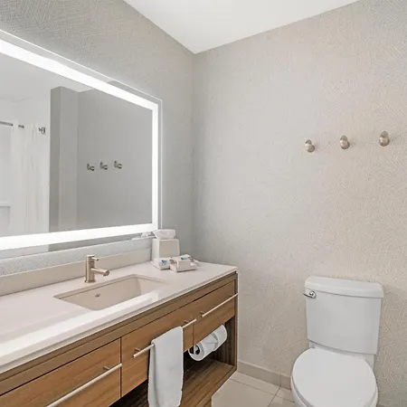 Home2 Suites By Hilton Queensbury Lake George-2