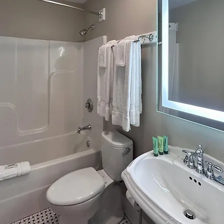 The Port Inn - Port St Joe, An Ascend Collection Hotel-3