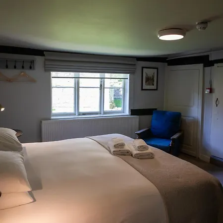 The Woolpack Hotel-2