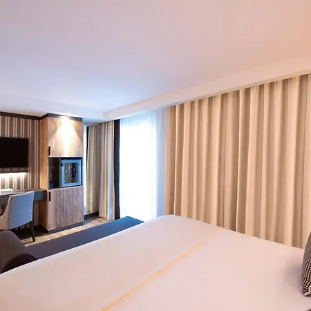 Le Massif Hotel & Lodge Courmayeur - The Leading Hotels Of The World-3