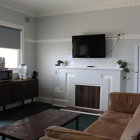 Criterion Hotel Gundagai-3