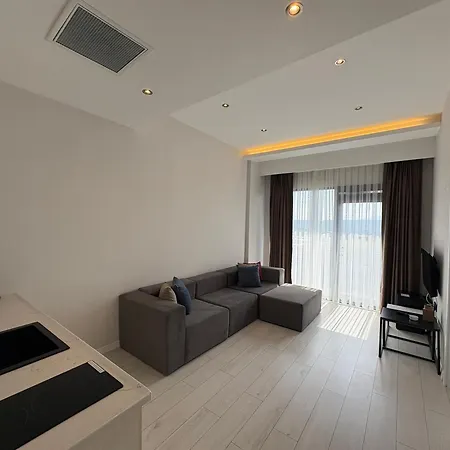 Green Hills Suites-2