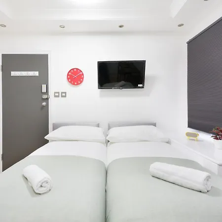 Eurostar Budget Rooms-2