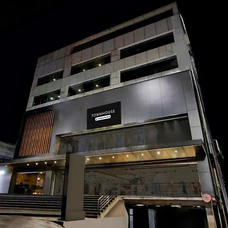 Townhouse Daba Garden Road-2