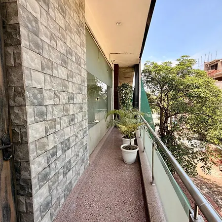 Dwelling Residency Hotel, Near India Expo Mart Centre Greater Noida-2