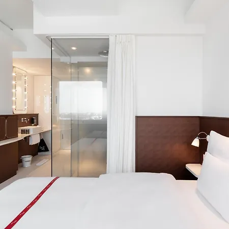 Ruby Luna Hotel Dusseldorf By Ihg-2