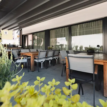 Stadthotel Eggerbraeu-3
