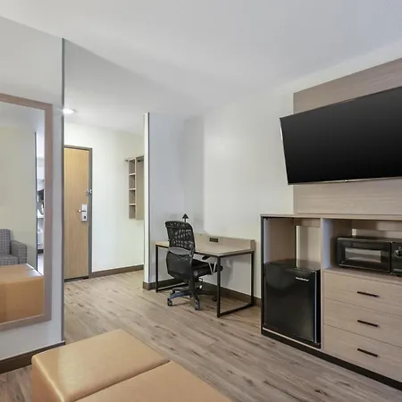 Best Western Plus Meridian-3
