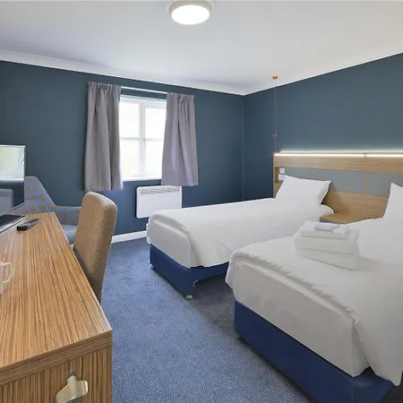 Travelodge Portsmouth-2