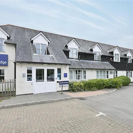 Travelodge Portsmouth-2