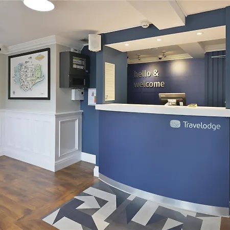 Travelodge Portsmouth-3