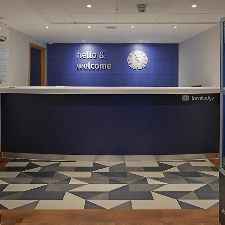 Travelodge Kingston Upon Thames Central-2