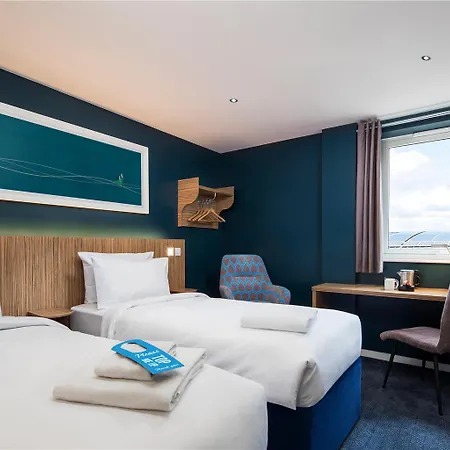 Travelodge Porthmadog-2