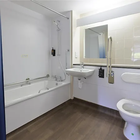 Travelodge Tamworth M42-3