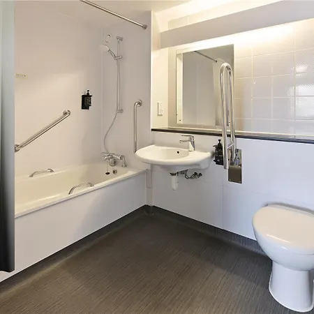 Travelodge Amesbury Stonehenge-2