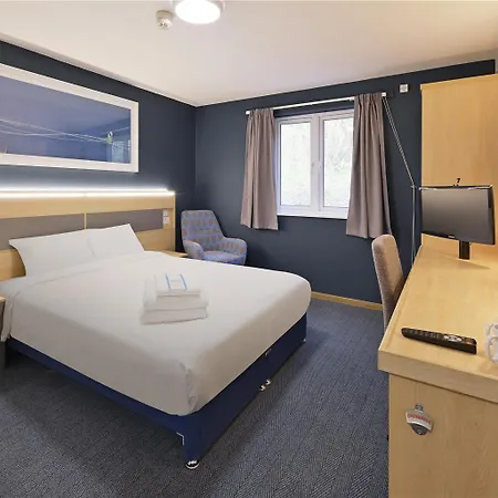 Travelodge Cirencester-3