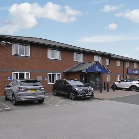 Travelodge Liverpool Docks-2
