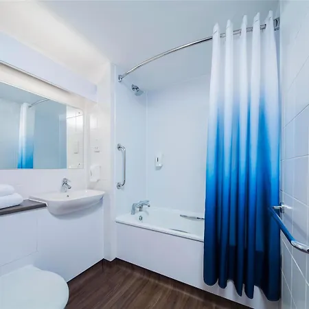 Travelodge Telford Shawbirch-2