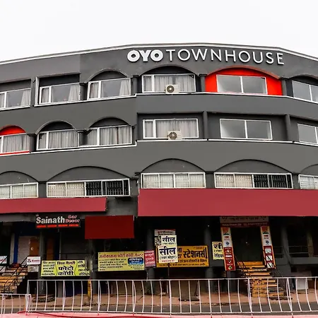 Townhouse Gandhi Hall-3