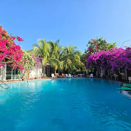 Oasis Phuket Airport-3