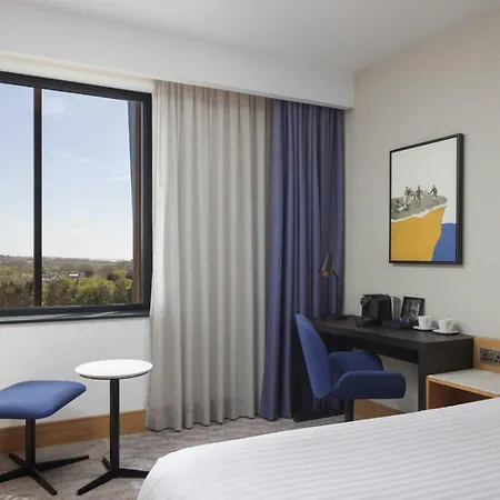 Courtyard By Marriott Exeter Sandy Park-2