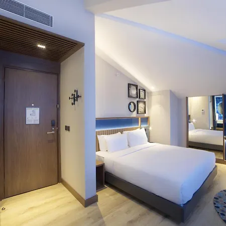 Hampton By Hilton Istanbul Old City-2