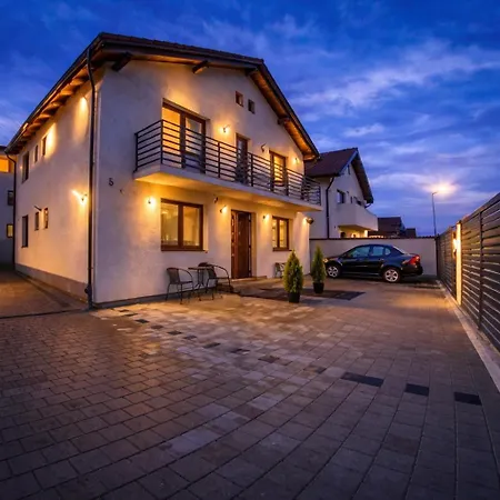 Five House-2