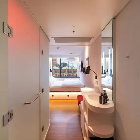 Citizenm London Victoria Station-3