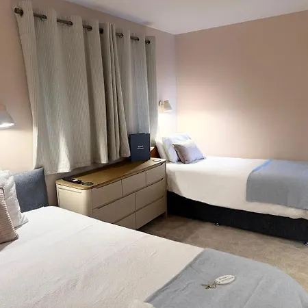 Royal Oak Guesthouse-3