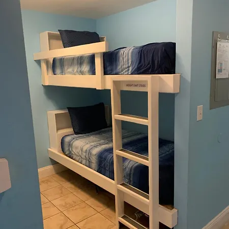 1717 Laketown Wharf 1 King Bedroom, 2 Bath-2