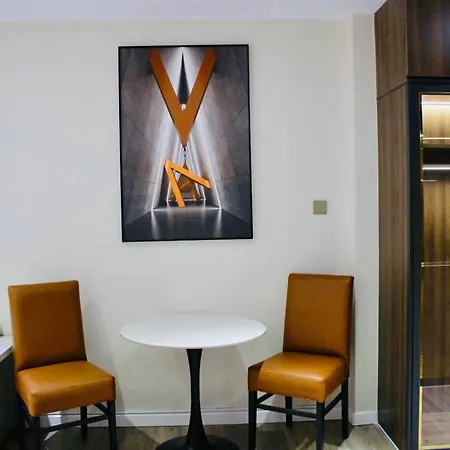 Lanura Apartments And Hotel-2