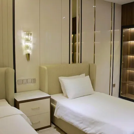 Lanura Apartments And Hotel-3