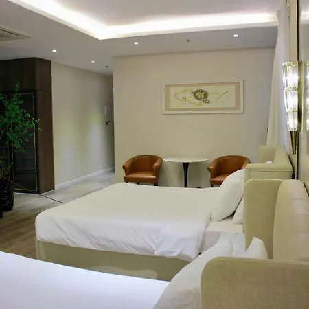 Lanura Apartments And Hotel-3
