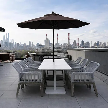 Dutch Hotel Long Island City New York , Belvilla District 6 Formerly Sonder-2