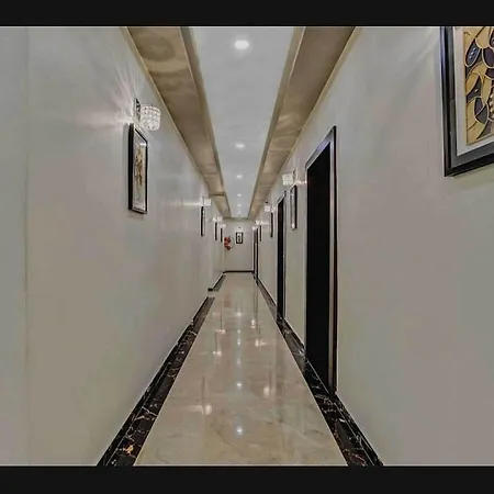 Hotel O Raas Near Peera Garhi Metro Station-3
