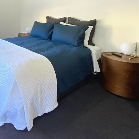 Blues Point Hotel-2