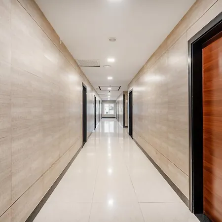 Destino By Monday Hotels Gachibowli-3