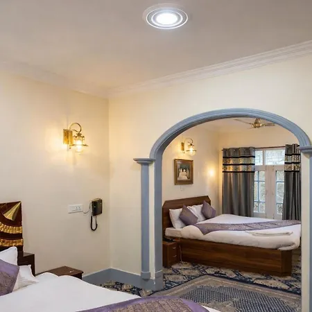 Heritage Rose Inn-3