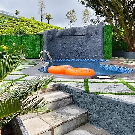 Golden Green Resort With Pool-2