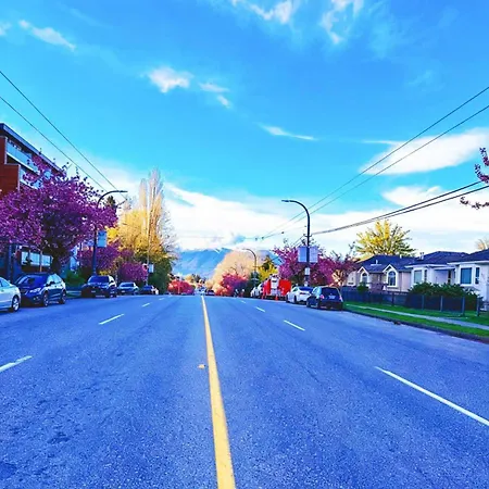 Cozy Home In Vancouver-3