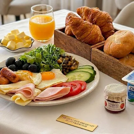 Piccolo Mondo By Citybookings-3